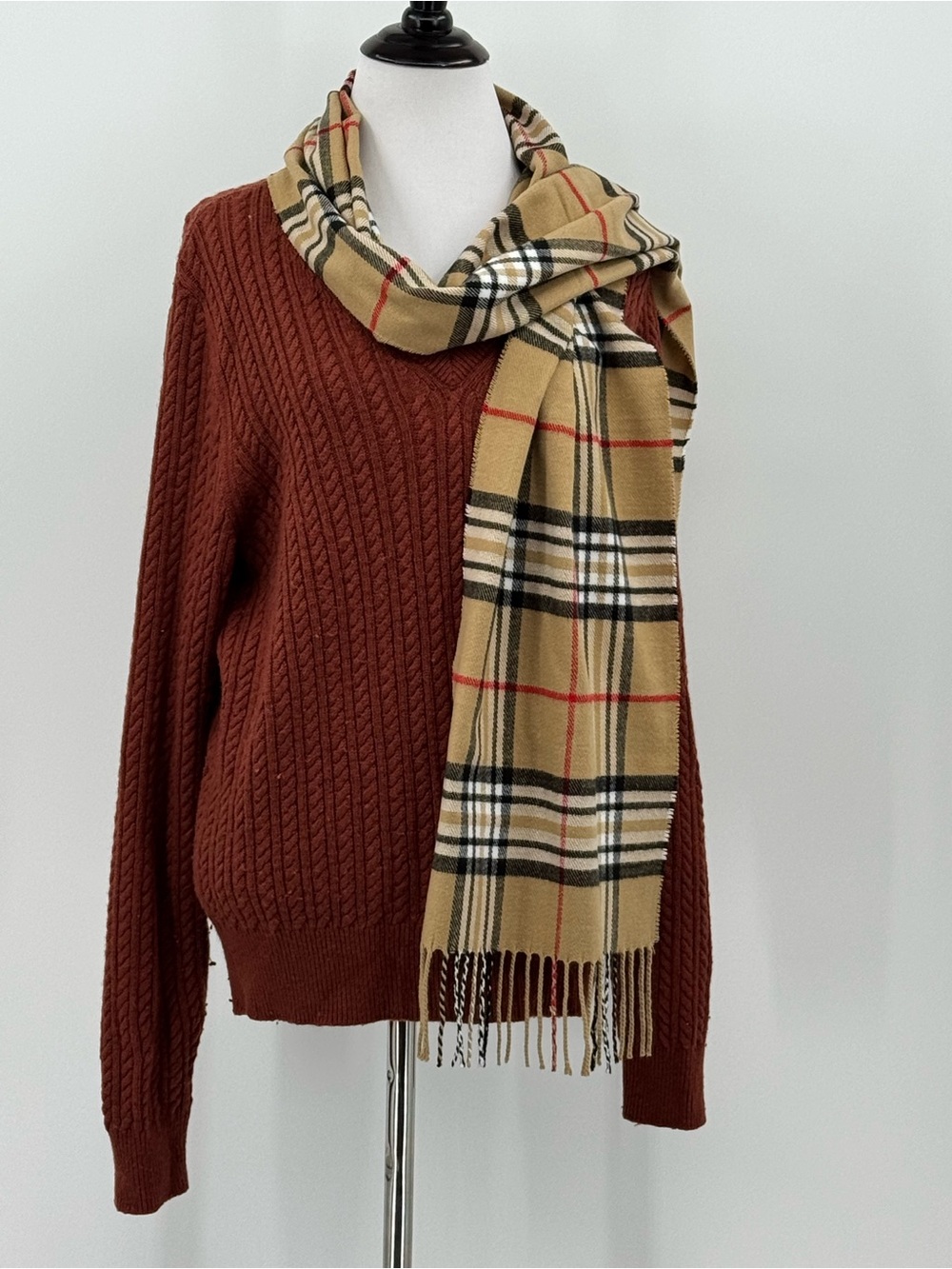 Burberry style plaid cashmere/Viscose fringe scarf